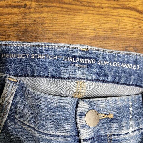 Chico's Jeans 1 = 8 Girlfriend Slim Ankle Mid Rise Stretch Medium Light Wash - Picture 3 of 11